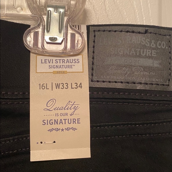 Levi's Strauss Signature Women's Black Pull-On Boot Cut Jeans…size 16L - Picture 7 of 7